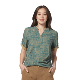 Royal Robbins Women’s Shirts Turquoise, Green Model Close-up 55627