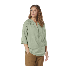Royal Robbins Women’s Shirts Green Model Close-up 73075